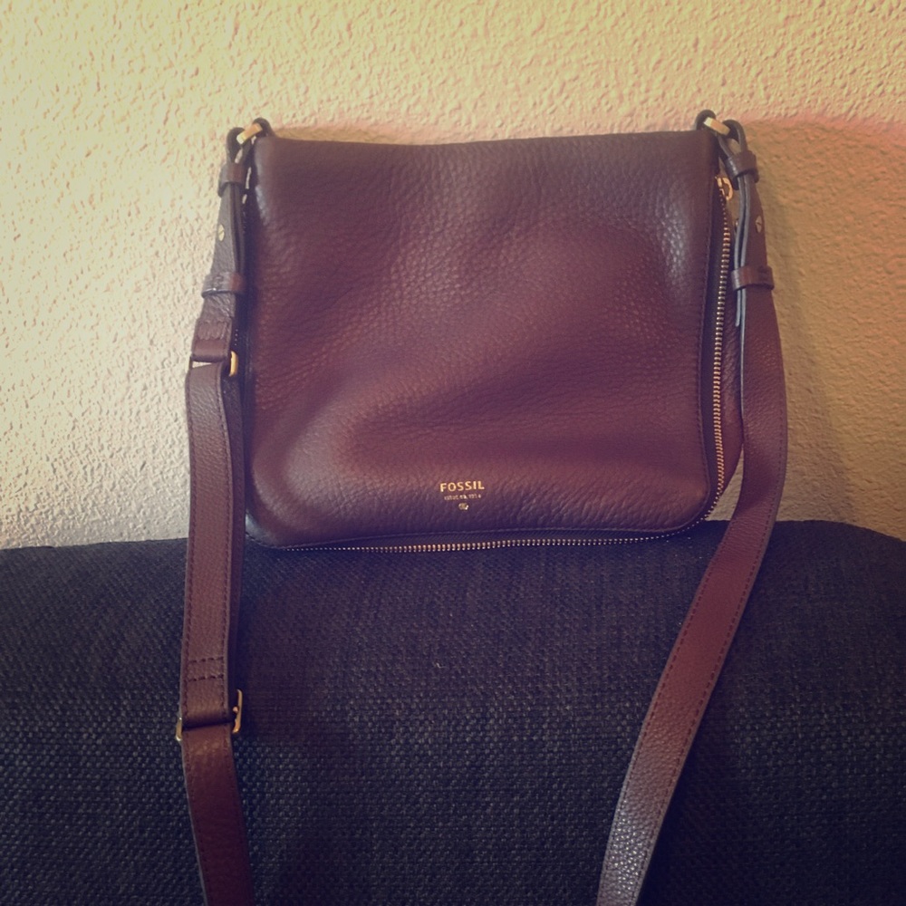 Fossil plum shoulder bag